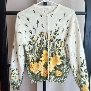 Gorgeous Vintage Hand-screen Angelina By Darlen yellow Roses French Angora sz s